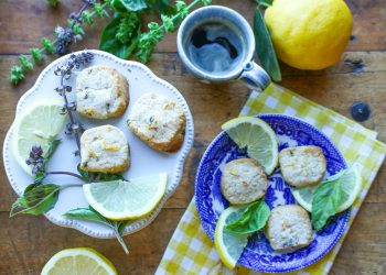 Vegane Zitronen-Mürbekekse mit Basilikum