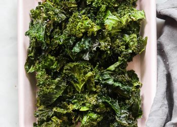 Im Ofen gebackene Grünkohlchips | Ernährungsberaterin Debbie Dishes