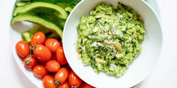 Minziger Frühlingserbsen-Dip – Vitamin Stripped