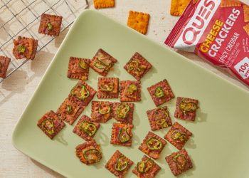 Rezept für würzige kandierte Speck-Käse-Cracker