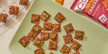 Rezept für würzige kandierte Speck-Käse-Cracker