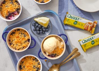 Rezept für Zitronen-Blaubeer-Crisp | Quest Blog