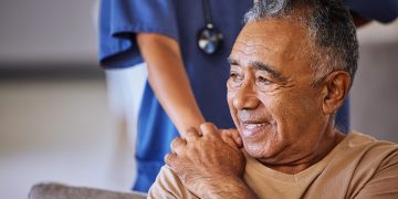 Wer hat Anspruch auf betreutes Wohnen? Alter, Gesundheit und andere Faktoren