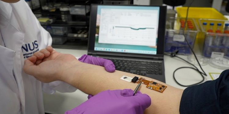 Neuester tragbarer Sensor in Singapur erfasst Diabetes und Schlaganfall
