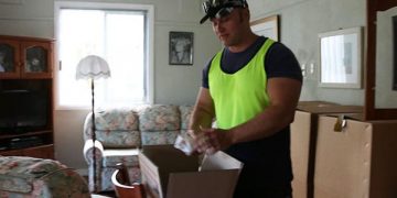 Lohnt es sich, beim Umzug Geld für das Verpacken auszugeben?