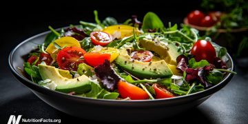 Kopfschmerzen und Migräne durch Nahrungsmittel lindern