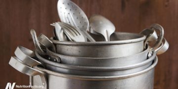 Können wir Aluminiumfolie, -flaschen und -töpfe bedenkenlos verwenden?