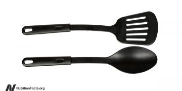 Können wir Melamingeschirr und Polyamid-Kunststoffutensilien sicher verwenden?