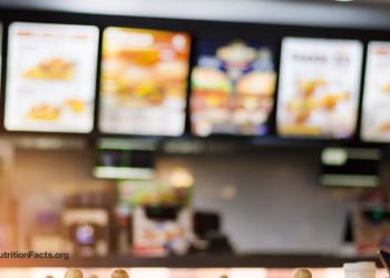 Verzichten Sie auf kalorienreiche und verarbeitete Lebensmittel