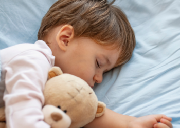 Warum braucht mein Kleinkind so lange zum Einschlafen?