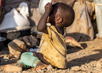 Warum Invoice Gates Lösungen für die Unterernährung von Kindern priorisiert