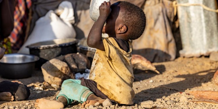 Warum Invoice Gates Lösungen für die Unterernährung von Kindern priorisiert