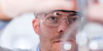 Roche erweitert offene Umgebung für digitale Pathologie zur Verbesserung der Arbeitsabläufe