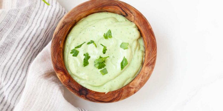 Avocado-Limetten-Crema | Kara Lydon
