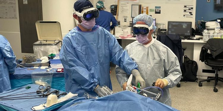 Warum Chirurgen das Apple Imaginative and prescient Professional tragen