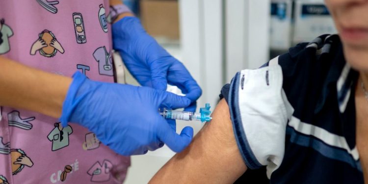 Was Nebenwirkungen von Impfstoffen wirklich bedeuten