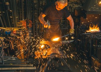 Entdecken Sie das globale Netzwerk: Superior Analytics bekämpft Betrüger