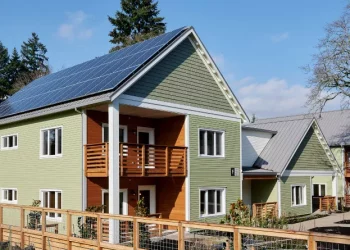 HumanGood, Remodeling Age, Rose Villa Sehen Sie die Vorteile nachhaltigerer Wohngemeinschaften für Senioren