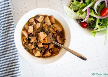 Übrig gebliebene Putensuppe (einfach und nahrhaft)