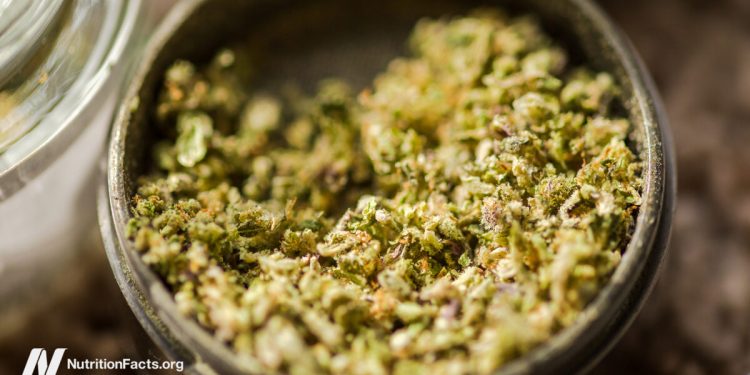 Hashish, Schlaganfälle und Herzinfarkte?