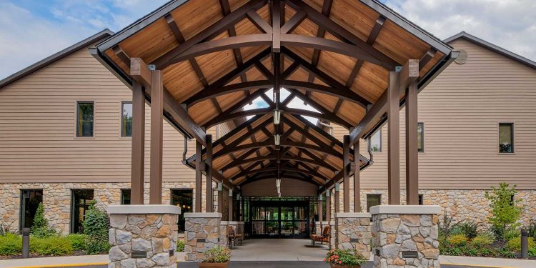 Seniorenwohnbetreiber und Experten drängen auf Ausweitung der Medicare-Telemedizin und Befreiungen nach akuten Erkrankungen