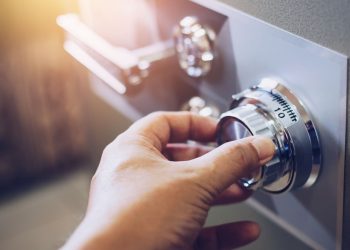 71 % der Banken setzen auf KI, um Betrug im schnelleren Zahlungsverkehr zu bekämpfen