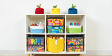 So wählen Sie das beste Kinderspielzeug aus (das Ihr Zuhause nicht überfüllt)