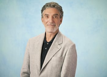 Senior Planet spricht mit…Chuck Lorre