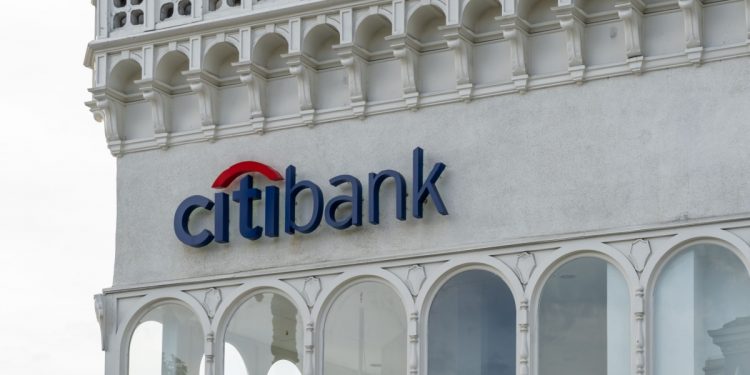 Richter entscheidet, dass Klage in New York gegen Citibank fortgesetzt werden kann