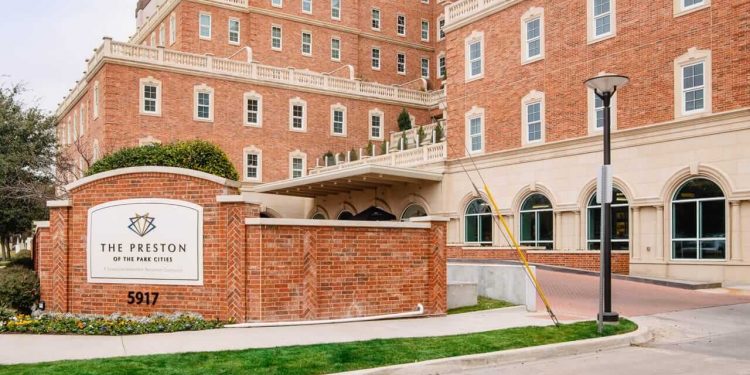 Betreiber von Seniorenheimen bleiben trotz der sich verändernden Landschaft bei bewährten Social-Media-Strategien