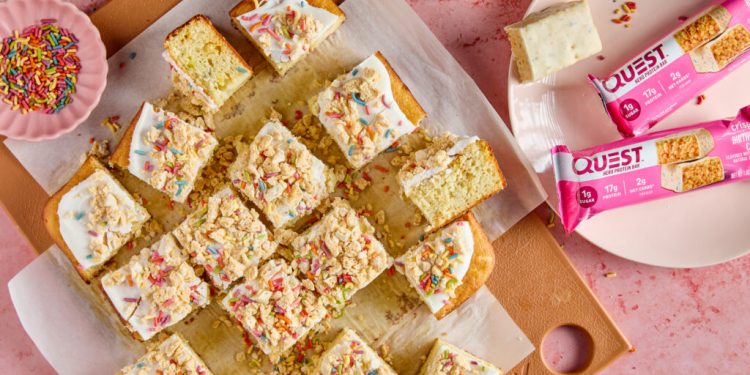 Quest Geburtstags-Blechkuchen-Kuchenrezept