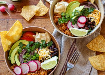 Vegane California Burrito Bowl – Sharon Palmer, die pflanzliche Ernährungsberaterin