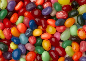 Der rote Farbstoff Nr. 3 ist verboten, aber was ist mit anderen Lebensmittelfarben? : Schüsse