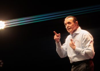 Senior Planet spricht mit …. Chazz Palminteri