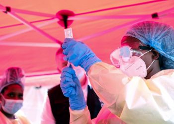 Uganda Ebola -Fälle steigen auf 9, Hunderte unter Quarantäne