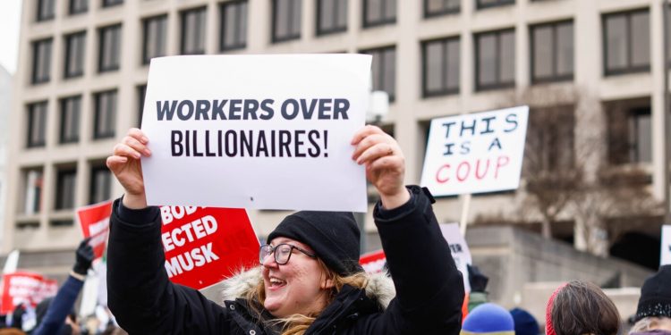 Psychische Gesundheitsprobleme rühren sich durch die Bundesbelegschaft mit Brennern: Aufnahmen