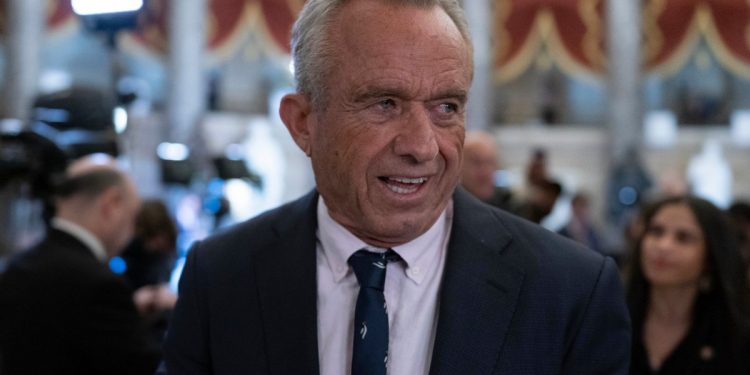 Prime US Well being Company macht den meisten Mitarbeitern ein Buyout -Angebot