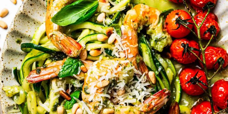 Pesto Zucchini -Nudeln | Schwächung