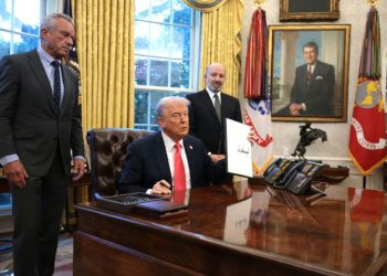 Trump erneuert die Anweisung, die Preise für die Gesundheit der Gesundheitsversorgung zu enthüllen, aber die Verbraucher nutzen sie kaum: Aufnahmen