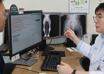 Das Asan Medical Heart verirren den in Genai ansässigen medizinischen Sprachschreiber