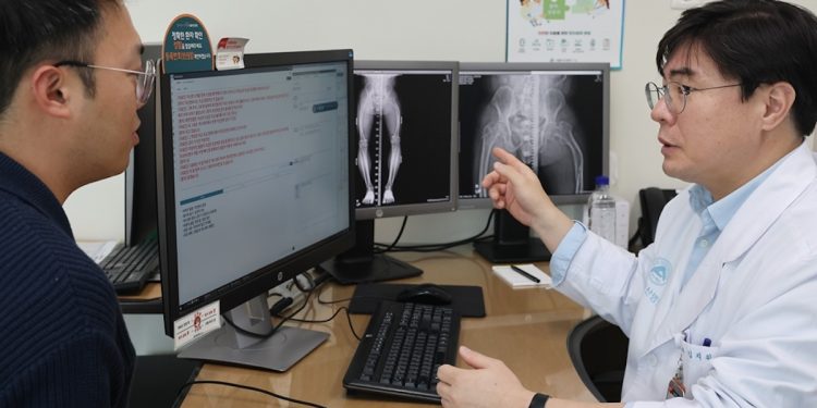 Das Asan Medical Heart verirren den in Genai ansässigen medizinischen Sprachschreiber