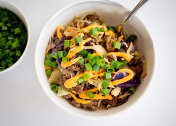 Beste einfache Eierrolle in einer Schüssel: Eine aromatische, gesunde Mahlzeit