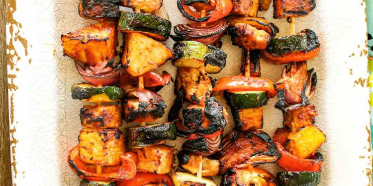 Hawaiianische Tempeh Barbeque Spieße – Sharon Palmer, die pflanzliche Ernährungsberaterin, die angetrieben