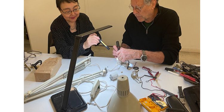 ¡Keine Lo Tire, Arréglelo! – Senior Planet von AARP