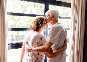 Erste Hilfe für psychische Gesundheit unterstützt Vivie -Teammitglieder und die Neighborhood