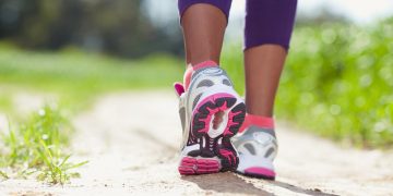 So maximieren Sie die gesundheitlichen Vorteile des Gehens