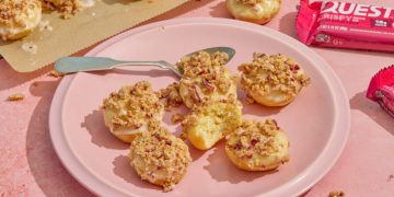 Quest knusprige Erdnussbutter & Helly Donut Protein Löcher Rezept