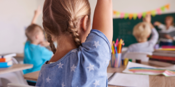 Zurück zur Schule, die Schlaftipps jeder Eltern haben sollte, sollte es wissen