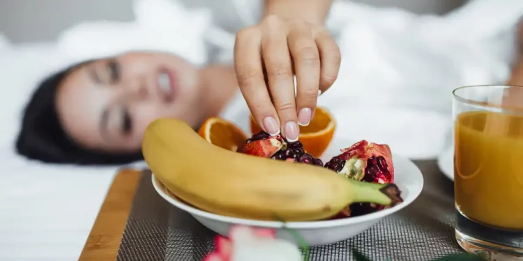 Wie sich Ihre Mahlzeiten auf Ihre Zzzz auswirken