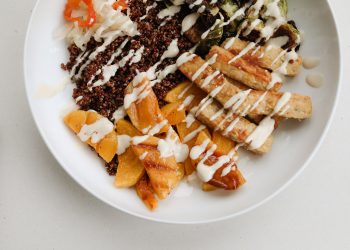 Wie man den ganzen Tag aufhört zu weiden und zu snackt (ohne sich eingeschränkt zu fühlen)